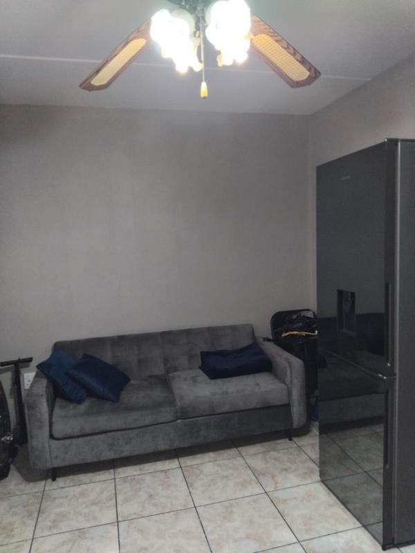 1 Bedroom Property for Sale in Kannoniers Park North West